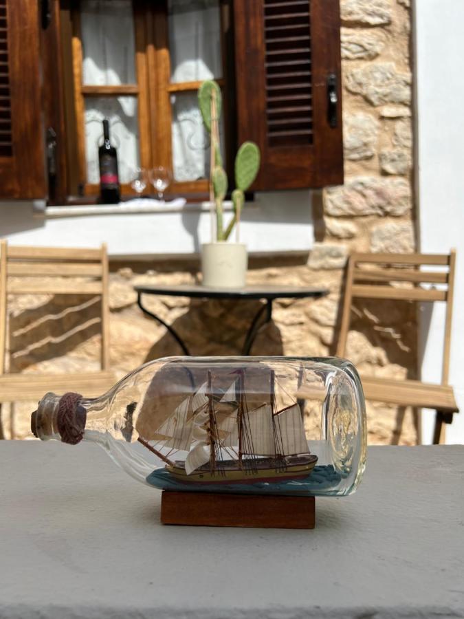 Appartement Luca's Chalki Town